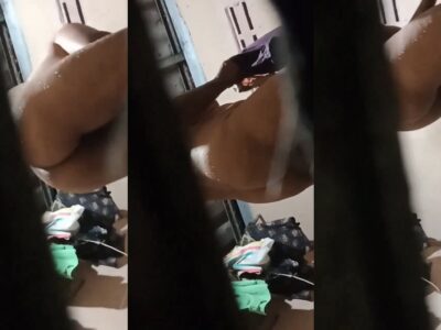 รุ่นแม่นี่มันน่าเย็ดจริง ขนาดแค่แอบดูตอนอาบน้ำยังน่าเด้า