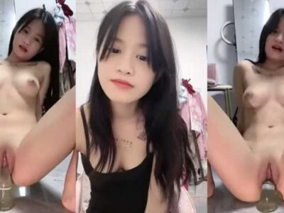 หลุดคอลเสียว นักเรียนไทย เงี่ยนหีอยากโดนเย็ด ตั้งกล้องไลฟ์สดช่วยตัวเอง เอาควยปลอมยัดหี เสียวมาก ขาวเนียน หน้าตาดี นมใหญ่