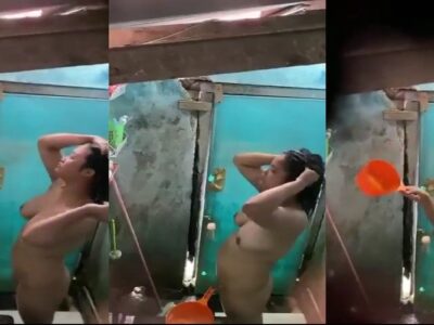 แบบนี้สิของจริง แอบส่องป้าข้างบ้านอาบน้ำ หุ่นน่าเย็ดมาก